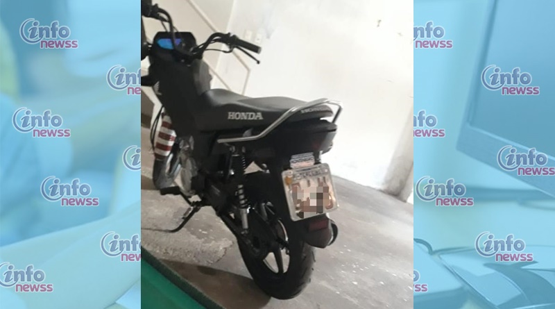 Strans aplica multa em condutor de moto por não usar cinto de segurança