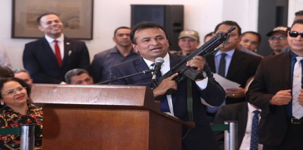 Fábio Abreu toma posse como secretário de Segurança