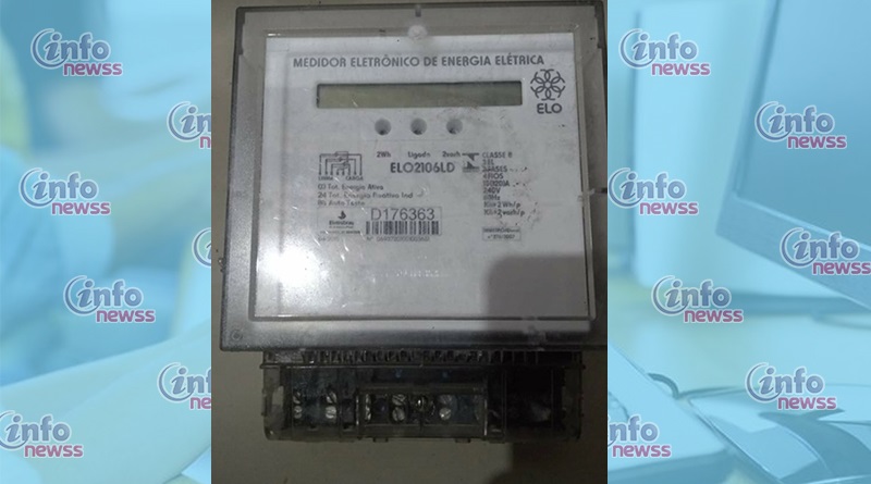 Jovem é preso após tentar vender medidor de energia pelo Facebook