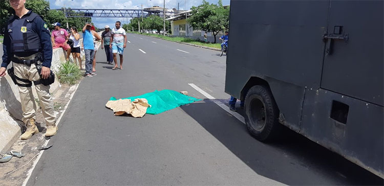 Pedestre morre atropelado ao atravessar BR-316
