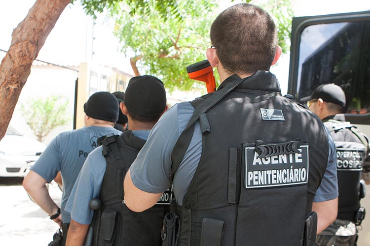 Policia