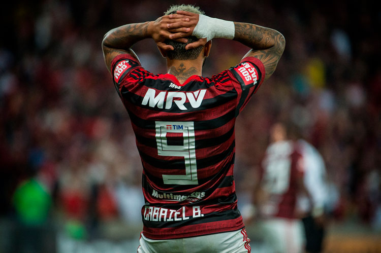 Athletico-PR elimina Flamengo e vai encarar Grêmio na semifinal da Copa do Brasil