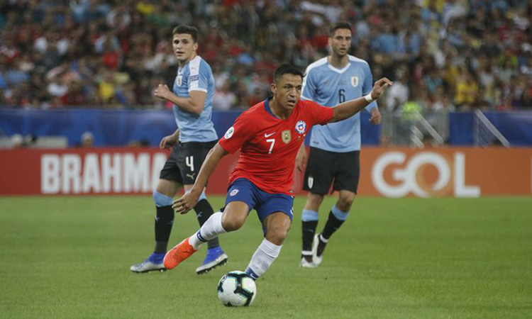 Chile e Peru decidem hoje quem enfrenta o Brasil na final da Copa América