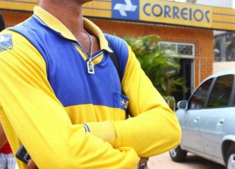 Correios abrem inscrição de concurso com salário de até R$ 6,8 mil Correios abrem inscrição de concurso com salário de até R$ 6,8 mil