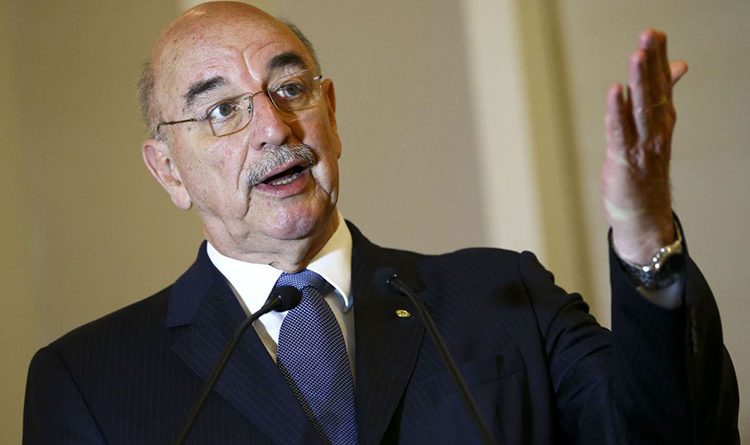 Anvisa quer legalizar maconha no Brasil, diz Osmar Terra Anvisa quer legalizar maconha no Brasil, diz Osmar Terra