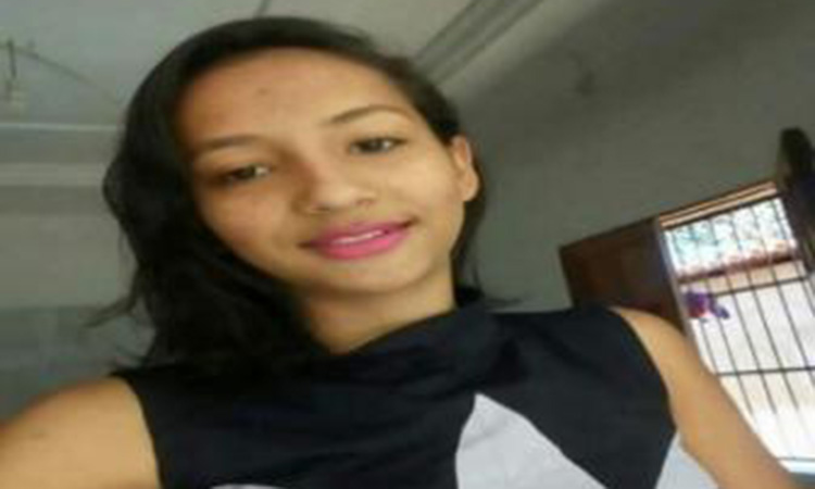 Garota de 16 anos morre após colisão entre carro e moto em Oeiras Garota de 16 anos morre após colisão entre carro e moto em Oeiras