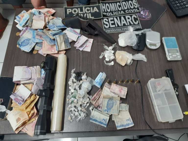 Polícia deflagra operação e prende 8 acusados de tráfico de drogas