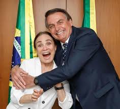 Regina Duarte assume Secretaria de Cultura depois do Carnaval