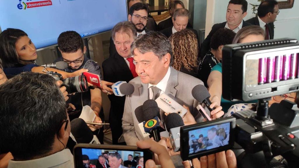 W Dias topa desafio de reduzir imposto dos combustíveis via reforma tributária