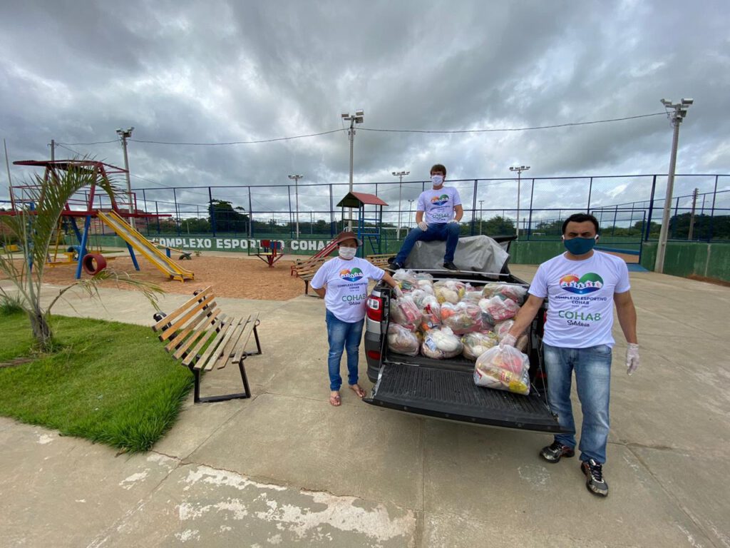 Complexo Esportivo Cohab realiza ação solidária que beneficia 350 famílias