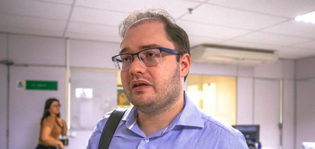 Diretor do Natan Portela melhora, mas segue internado em tratamento contra Covid-19
