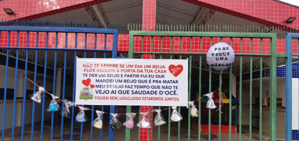 Creche no Piauí faz varal com máscaras para serem doadas à comunidade carente