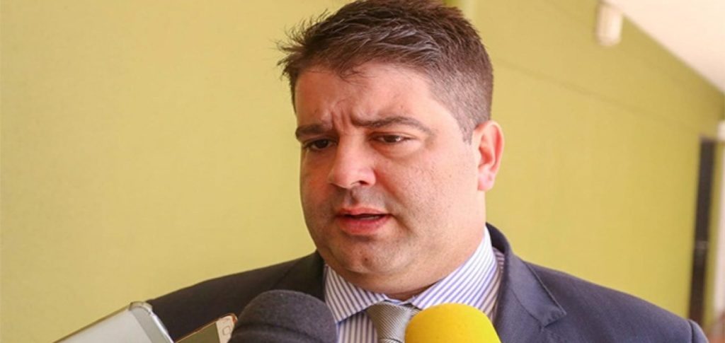 Câmara de Vereadores de Teresina aprova lei que obriga bancos a instalarem dispensadores de álcool em gel 70% em caixas eletrônicos