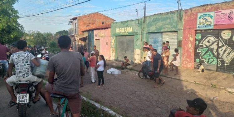 Mulher é assassinada com vários golpes de faca no Piauí