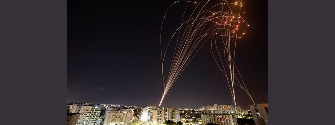 Como a Cúpula de Ferro de Israel intercepta mísseis no ar