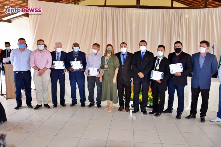FOTOS | Sessão Solene homenageia seis personalidades no aniversário de 88 anos de Simplício Mendes