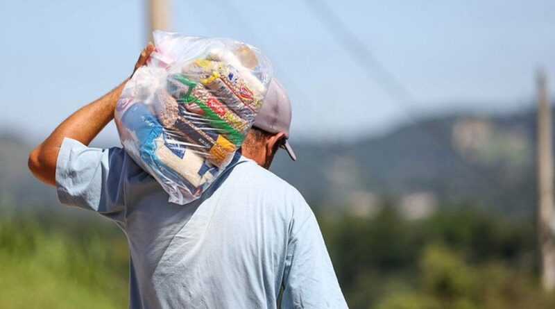 No Piauí, famílias gastam 32% da renda com itens básicos de alimentação