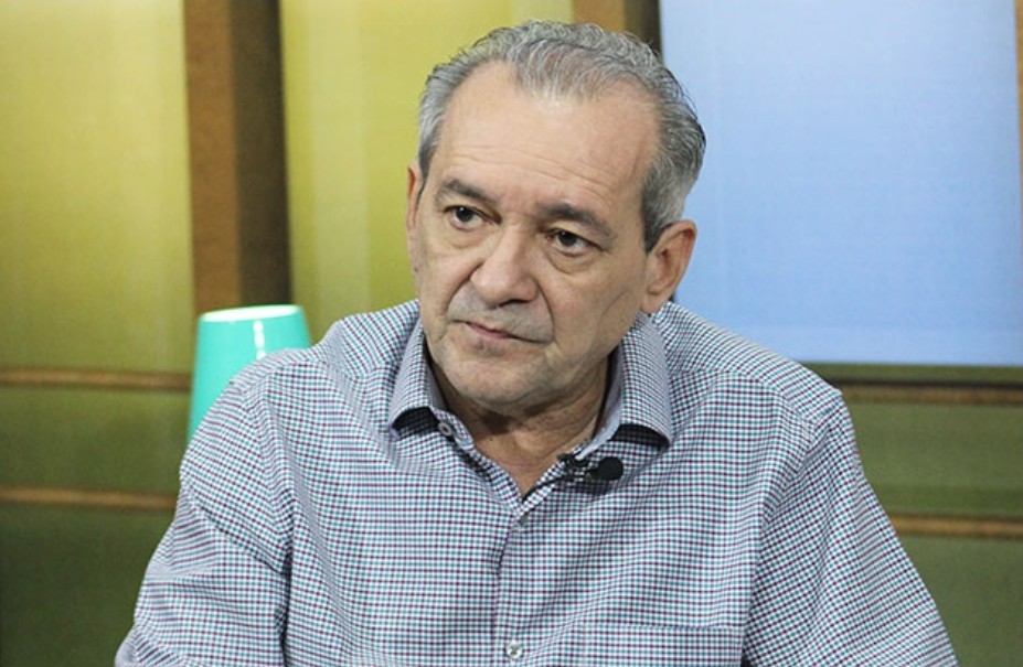 Jornalista Arimatéia Azevedo