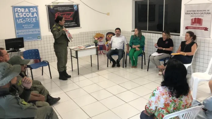 policia-militar-do-piaui-reafirma-compromisso-do-proerd-em-mais-tres-municipios-6e2cc044-74e3-4e11-ac0c-d0c3f62060bf