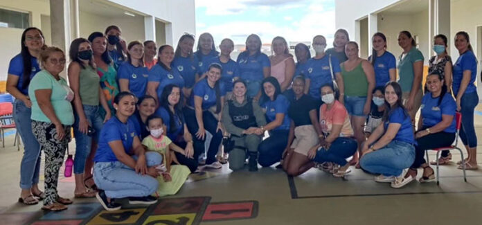 Patrulha Maria da Penha realiza palestra em escola sobre violência doméstica em Acauã-PI