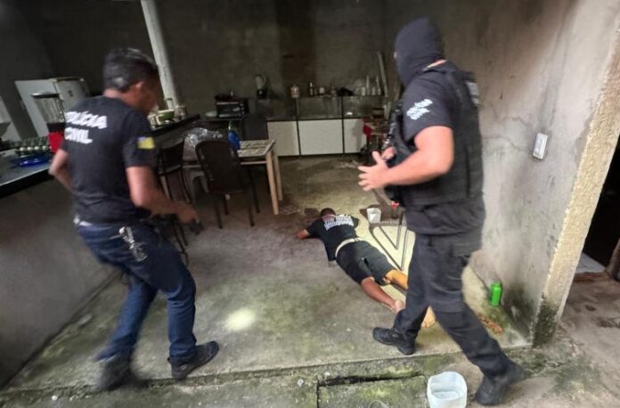 Polícia deflagra nova fase da Operação Cerco Fechado e cumpre mandados no PI