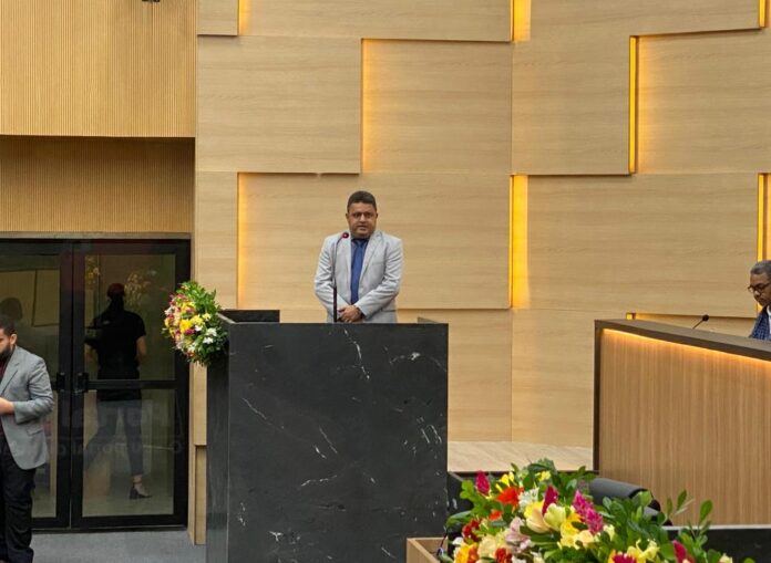 Prefeito Corinto Matos participa de seminário sobre Segurança Hídrica na ALEPI