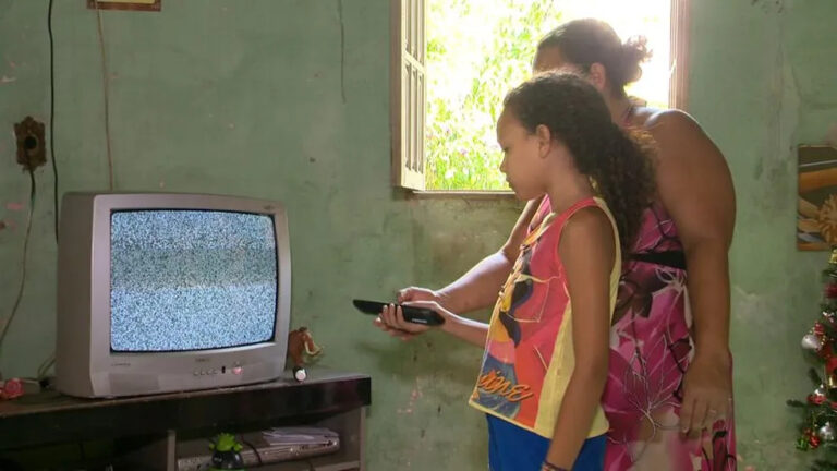 Piauí tem o maior número de residências com TV de tubo no país, aponta IBGE Piauí tem o maior número de residências com TV de tubo no país, aponta IBGE