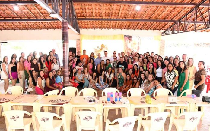 Educação de Sussuapara homenageia professores com café da manhã especial