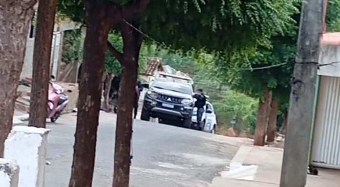 Adolescente é assassinado a tiros em Picos; suspeito era amigo da vítima