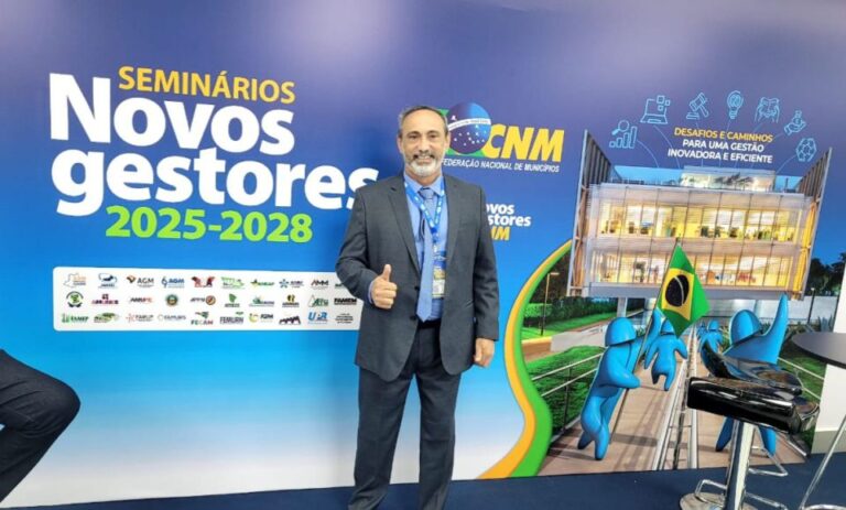 Prefeito eleito de Santo Antônio de Lisboa participa do Seminário Novos Gestores em Brasília Prefeito eleito de Santo Antônio de Lisboa participa do Seminário Novos Gestores em Brasília