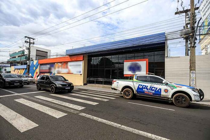 Estudante é baleado na cabeça dentro de colégio particular do Centro de Teresina