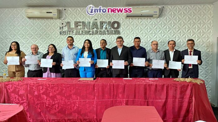 Prefeita, vice e vereadores eleitos são diplomados em Padre Marcos -WhatsApp Image 2024-12-17 at 13.14.12