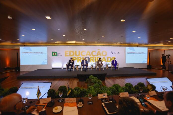 Raquel Lyra participa de debate sobre educação e destaca avanços de Pernambuco em Brasília