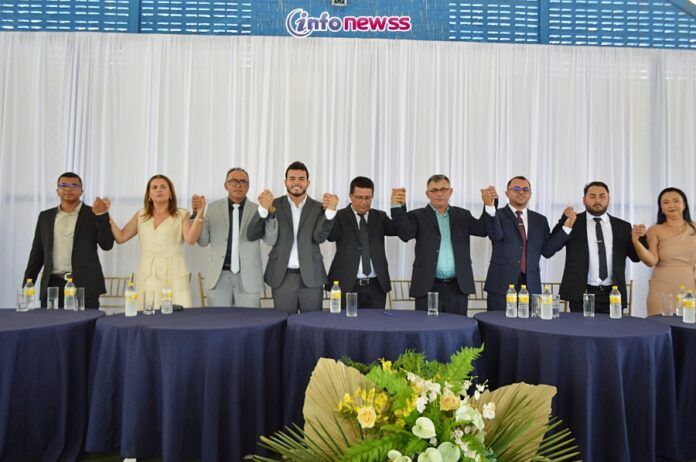 DSC_0407Filipe Gonçalves assume o segundo mandato em Caldeirão Grande e Vianney é empossado vice -