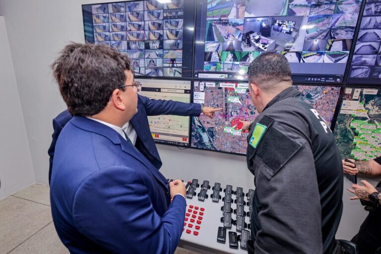 Piauí ganha Central de Monitoramento Eletrônico que já supervisiona mais de 1.200 detentos Piauí ganha Central de Monitoramento Eletrônico que já supervisiona mais de 1.200 detentos