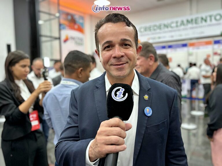 Prefeito Dr. Naerton busca parcerias para Sussuapara e reforça importância do Pactos pelo Piauí Prefeito Dr. Naerton busca parcerias para Sussuapara e reforça importância do Pactos pelo Piauí
