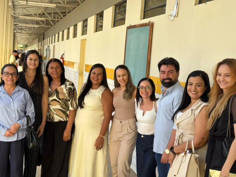 Profissionais de saúde de Simões participam da 10ª edição da Mostra “Piauí, Aqui Tem SUS” Profissionais de saúde de Simões participam da 10ª edição da Mostra “Piauí, Aqui Tem SUS”