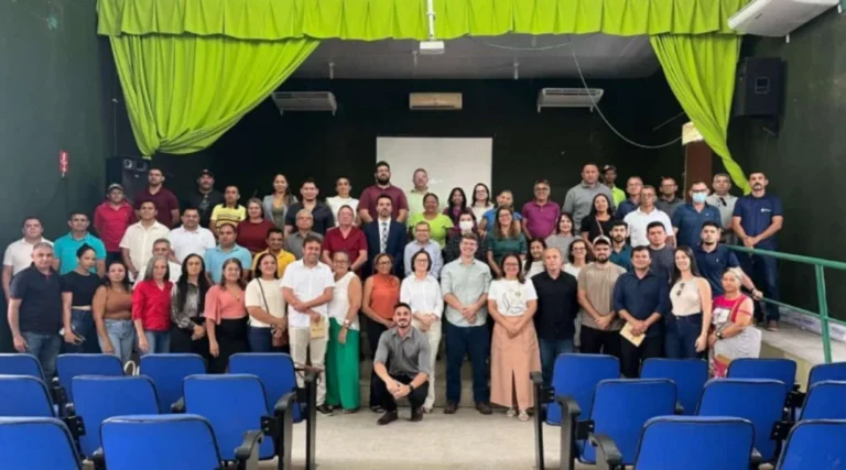 Projeto “Zero Lixões: por um Piauí mais limpo” é apresentado no Conselho Territorial do Vale do Sambito Projeto “Zero Lixões: por um Piauí mais limpo” é apresentado no Conselho Territorial do Vale do Sambito