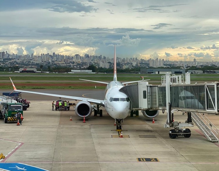Aeroporto de Teresina orienta sobre documentação necessária para menores viajarem de avião Aeroporto de Teresina orienta sobre documentação necessária para menores viajarem de avião