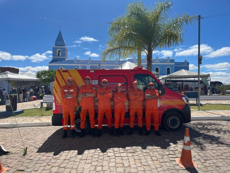 Bombeiros garantem segurança no Diálogos pelo Piauí em Paulistana Bombeiros garantem segurança no Diálogos pelo Piauí em Paulistana