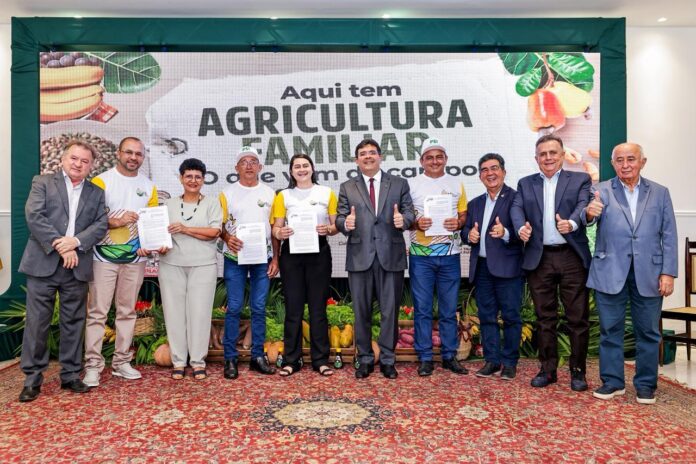 Governo do Piauí destina R$ 100 milhões para garantir água, crédito e estrutura a agricultores familiares - agricultura familiar