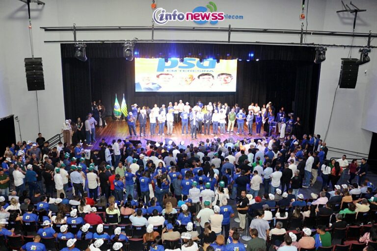 Encontro Estadual do PSD reúne grandes lideranças em Teresina e oficializa pré-candidatura de Júlio César ao Senado Encontro Estadual do PSD reúne grandes lideranças em Teresina e oficializa pré-candidatura de Júlio César ao Senado