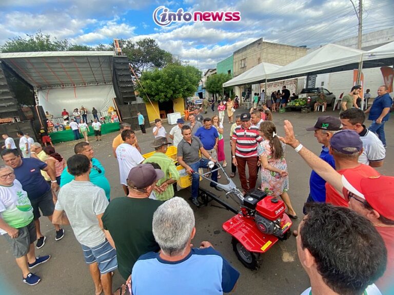 9ª Feira da Agricultura Familiar injeta cerca de R$ 100 mil na economia de São José do Piauí 9ª Feira da Agricultura Familiar injeta cerca de R$ 100 mil na economia de São José do Piauí
