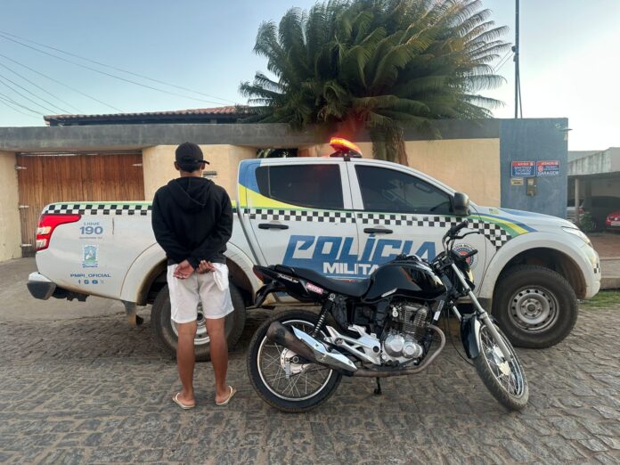 Polícia Militar apreende motocicleta e conduz jovem por direção perigosa e falta de habilitação em Paulistana