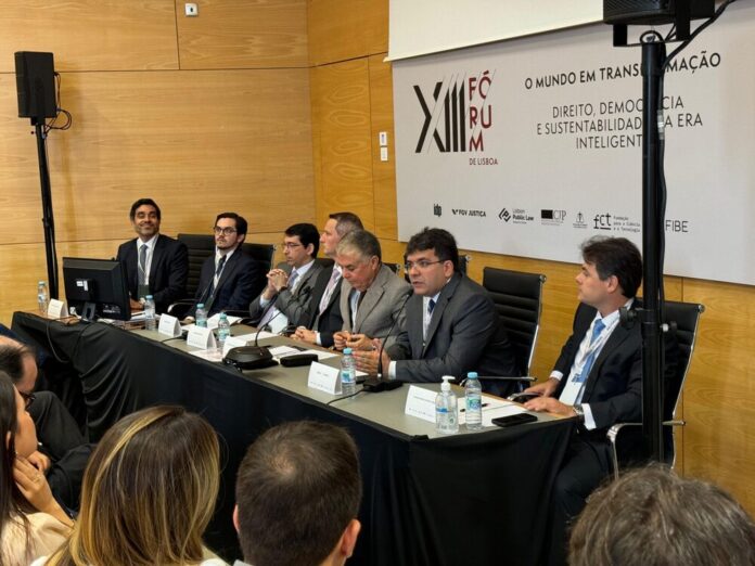 Rafael Fonteles apresenta no Fórum de Lisboa avanços do Piauí em segurança com uso de tecnologia