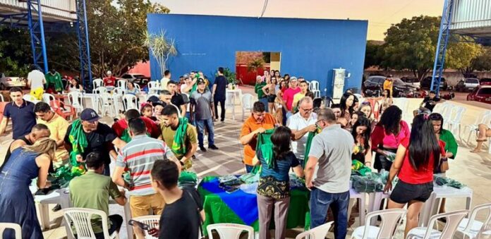 1Servidores do transporte escolar da Educação de Picos recebem fardamento padronizado