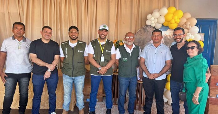 8Prefeitura de Aroeiras do Itaim realiza entrega de colmeias a apicultores locais em parceria com a Codevasf