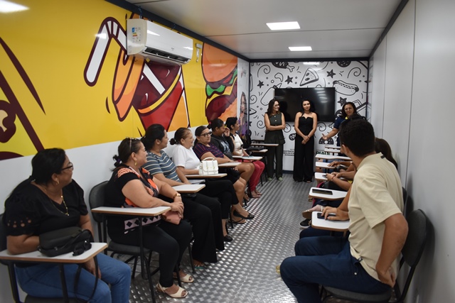 Curso de gastronomia fast-food tem início em Picos com aulas práticas em unidade móvel