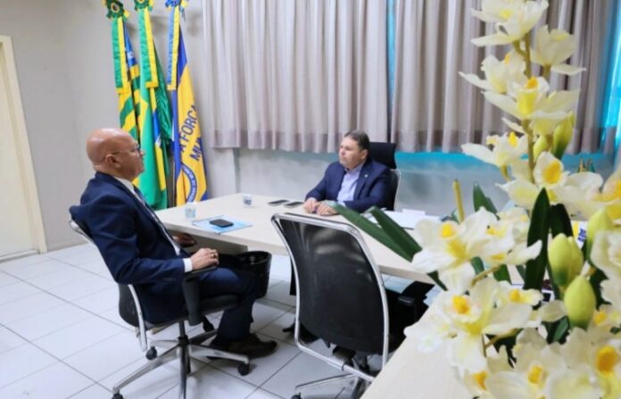 Deputado Franzé Silva discute transposição do São Francisco e ICMS Inclusão com presidente da APPM Admaelton Bezerra 3