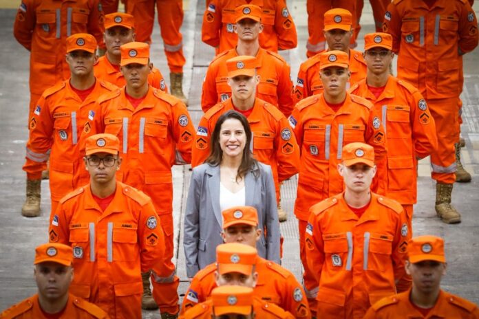 Governo de Pernambuco conclui formação de 280 soldados do Corpo de Bombeiros